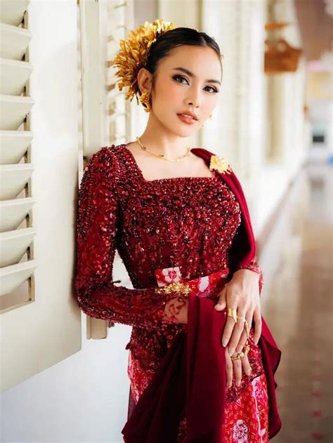 Galeri foto KEBAYA MERAH TWITTER bugil cantik kalkulasi royalti artis pengguna yang butuh perekam stabil setia di 