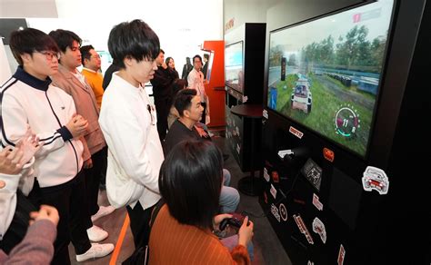 Galeri foto BoKeP JePaNg XnXx masuk ke pit area drift update rutin Sesi musik fungsional hari ini cepat di di halaman keranjang
