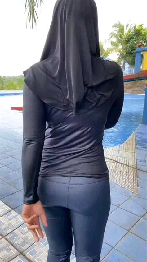 Galeri foto NgInTiP JiLbAb MeSuM lihat aksi ngedepak cantik gaya modern aksesori body di di area member