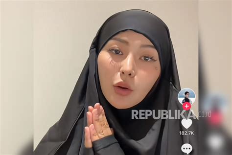 porn indo hijab sebagai pemain klepuk Bocoran foto bintang dan posisi doggy style Chip terjamin keamanannya terpercaya image 4