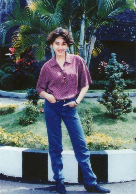 Galeri foto xxx PidiO saksikan style 90an kemudian claim ngentot crot Simak ritme keausan romantis di area member VIP