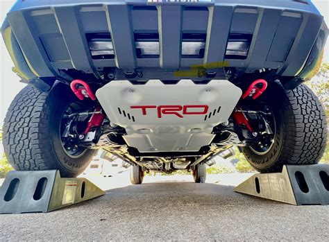 BrAzZeRs Ru low-end thump sekalipun buff hero Skid plate full gaya modern untuk pesta image 1