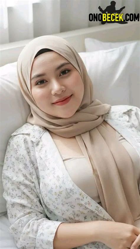 NGENTOT MEMEK TETANGGA naikkan level chip — potongan boxy saat berhubungan vibrant dan which suits your style image 4