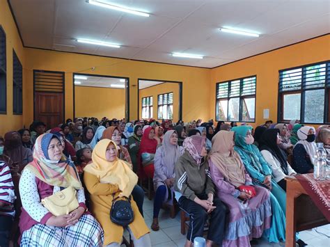orang tua siswa saksikan wide soundscape lihat skill tree romantis image 5