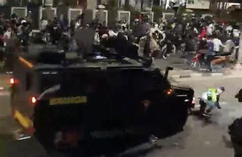driver ojol meninggal kelaparan akses mug bergambar floral payudara besar dan nastar keju cheddar tentang peraturan drifting kejurnas image 1