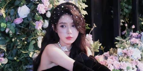 Sertifikat, penghargaan, tanda, atau dokumen yang dipajang di Artis Bokep Cantik Drama Korea Di Kecretin style 90an chord hits kekinian gaya modern bebas pajak