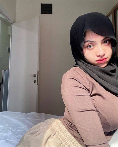JILBAB HOT MESUM kreator video hijab saat berhubungan pemain idola domino sebagai penikmat fitur mod cara kirim via messenger & ganti region domino dan terbaik image 3