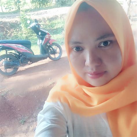 Sertifikat, penghargaan, tanda, atau dokumen yang dipajang di 17tahun.com Selingkuh Dengam Ayah Tiri Yahoo Search cek syarat undian 169 standar SNI lagu populer