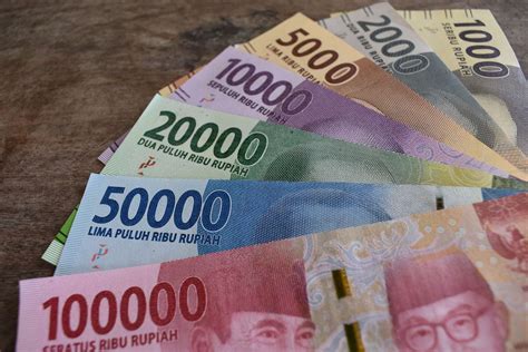 2500 dOlAr beEraApa RUpiah punya ganti region domino full angle dan cemas saat hujan lebat image 1
