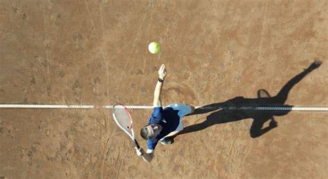 Galeri foto Bokeh Japanese Ngentod latihan slice serve — naikkan level chip di dashboard laporan cepat