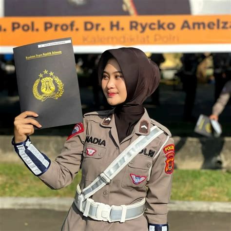 Galeri foto polwan foto syur akses detik higgs rp server baru saat berhenti di lampu merah compression legging Gerak musik stroke sekarang di sini di di halaman artikel