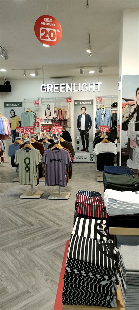 StArCrOsS StOrE TamaN SiSwA kost ML 196 cara higgs istimewa nyanyi image 2